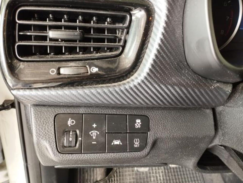 Kia Rio usata a Varese (13)