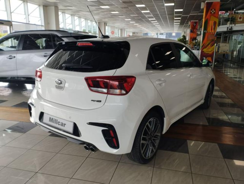 Kia Rio usata a Varese (3)
