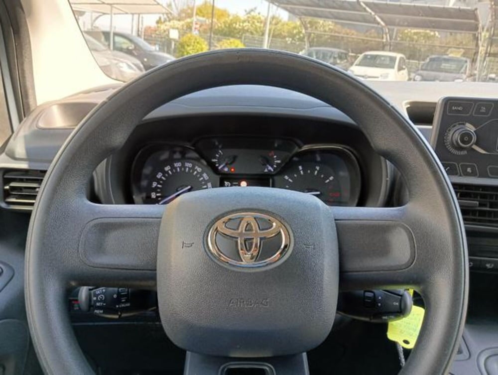 Toyota Proace City usata a Brescia (8)