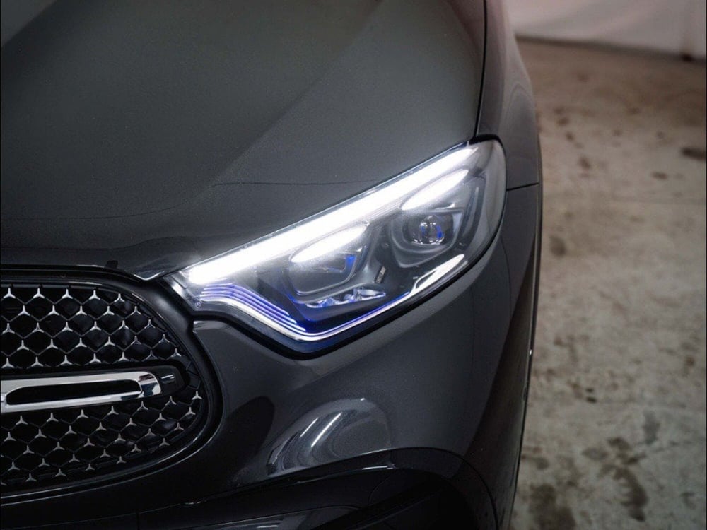 Mercedes-Benz GLC SUV nuova a Rimini (8)