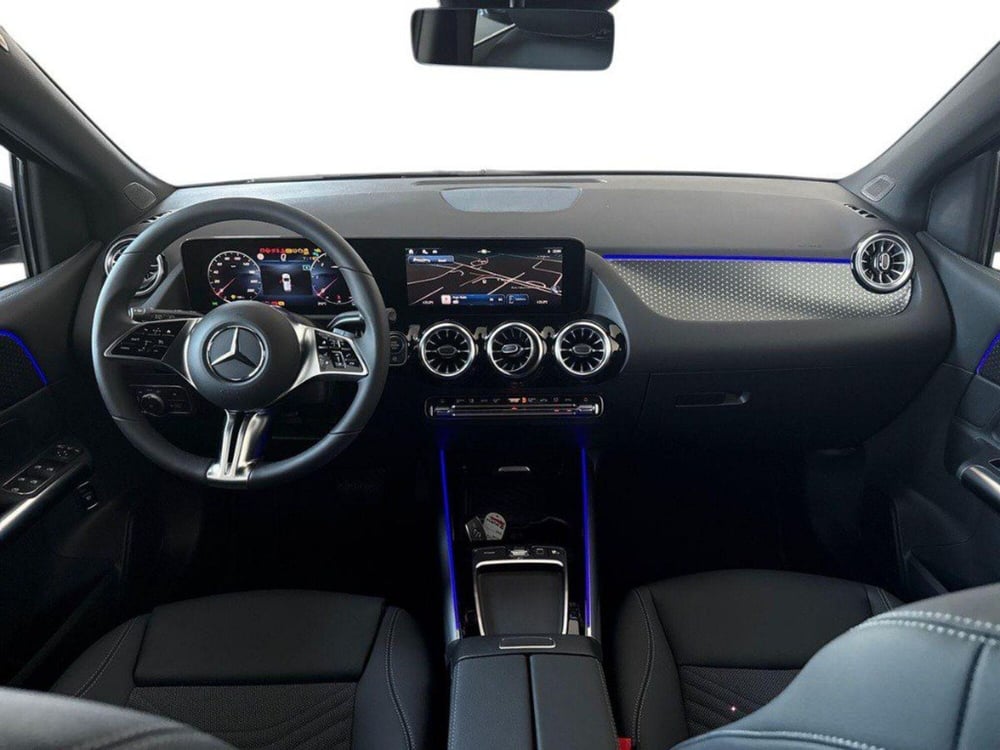 Mercedes-Benz Classe B nuova a Rimini (10)