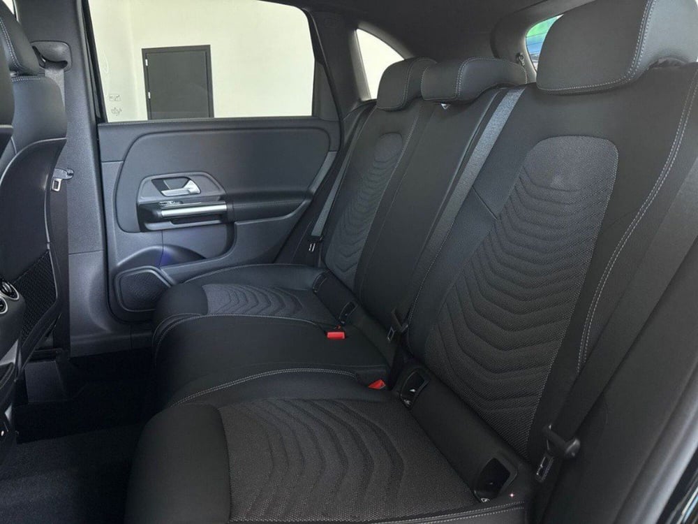 Mercedes-Benz Classe B nuova a Rimini (13)