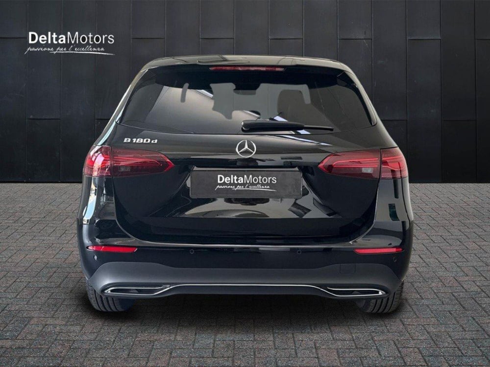 Mercedes-Benz Classe B nuova a Rimini (4)