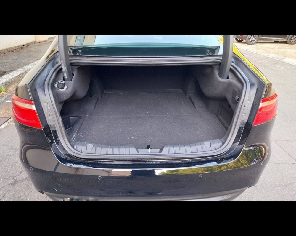 Jaguar XF usata a Forlì-Cesena (20)