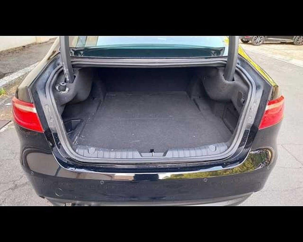 Jaguar XF usata a Ravenna (20)