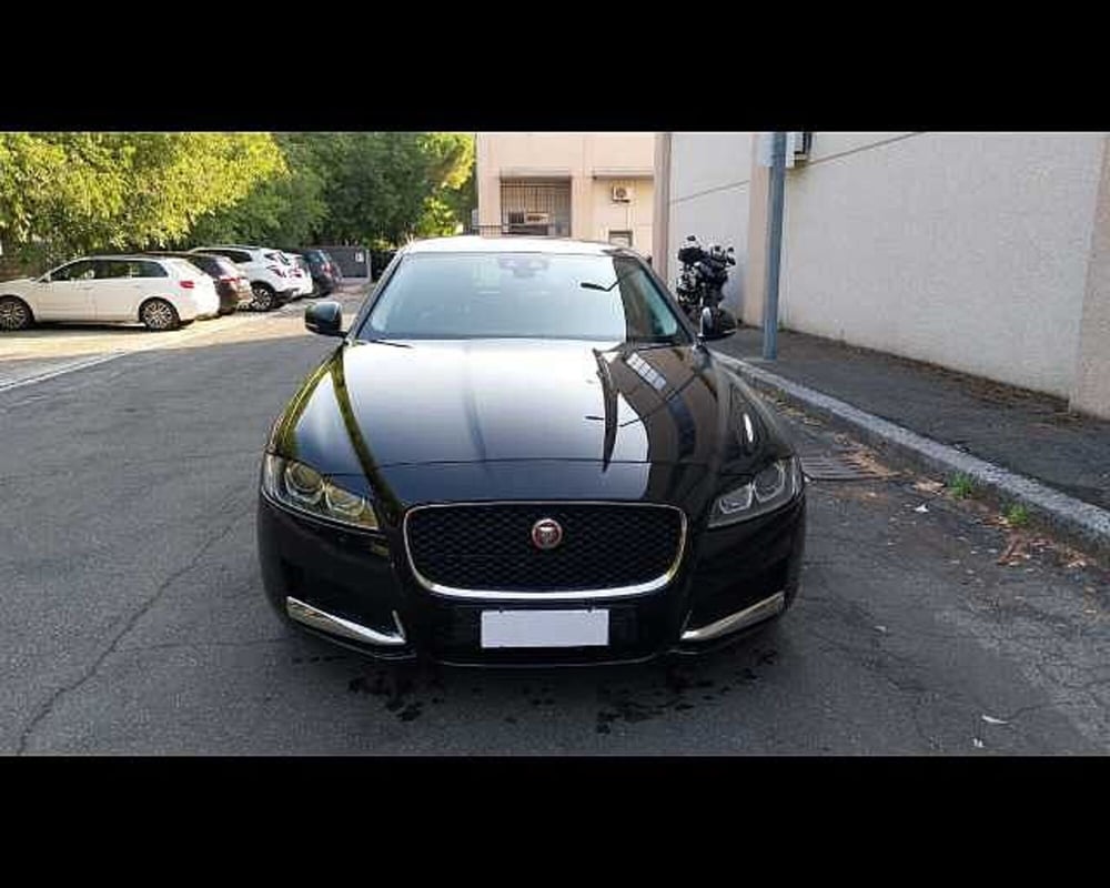 Jaguar XF usata a Ravenna (3)