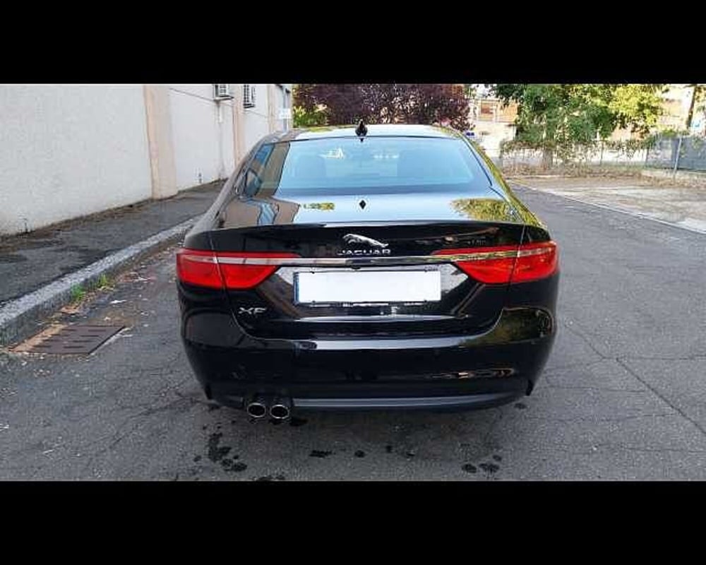 Jaguar XF usata a Ravenna (5)