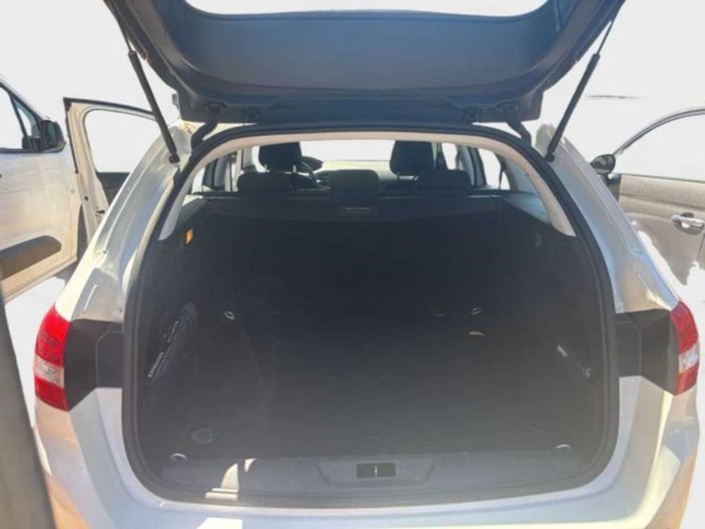 Peugeot 308 SW usata a Caltanissetta (9)