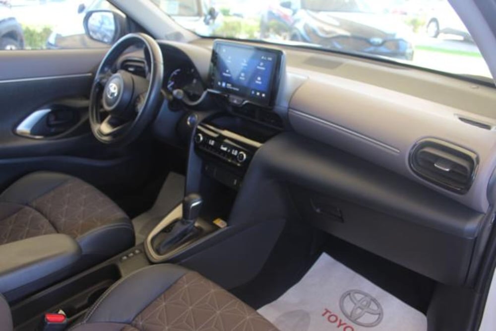 Toyota Yaris Cross usata a Roma (6)