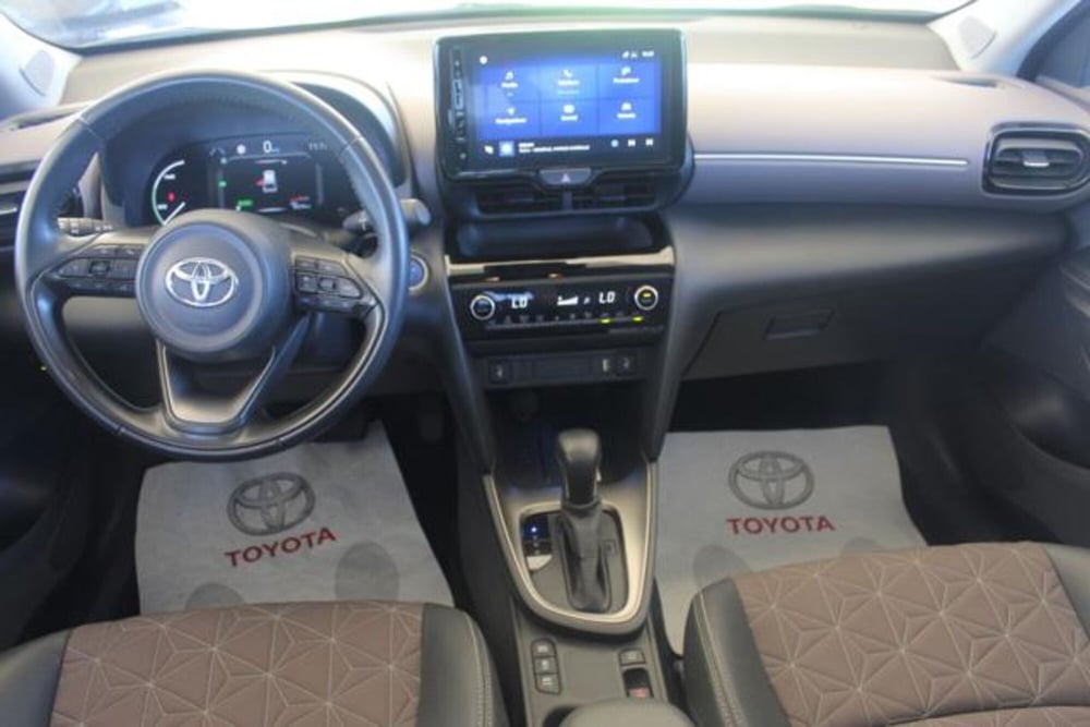 Toyota Yaris Cross usata a Roma (9)