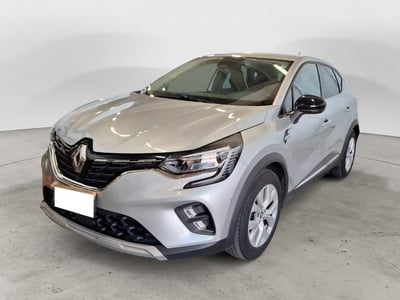 Renault Captur Plug-in Hybrid E-Tech 160 CV Intens del 2022 usata a Sala Consilina