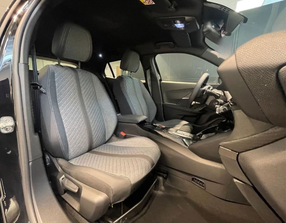 Peugeot 2008 nuova a Ferrara (5)