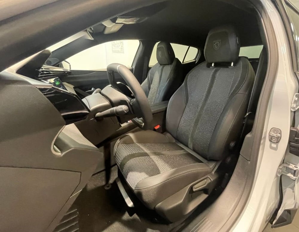 Peugeot 408 nuova a Ferrara (12)