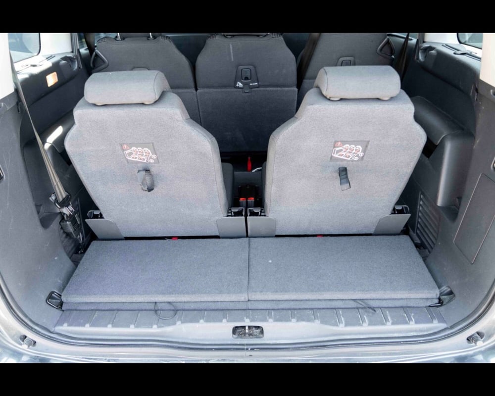 Peugeot 5008 usata a Treviso (16)