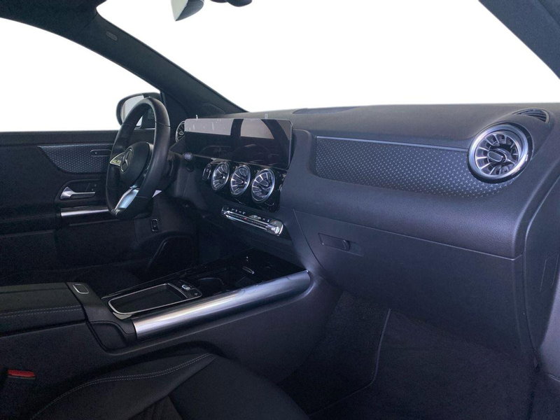 Mercedes-Benz EQA usata a Bergamo (15)