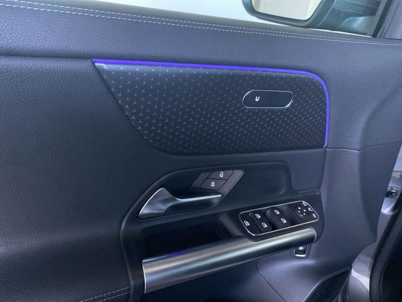 Mercedes-Benz EQA usata a Bergamo (18)