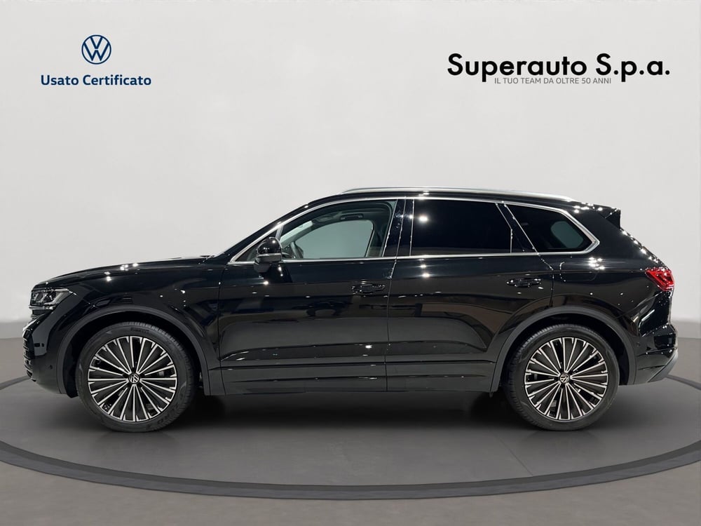 Volkswagen Touareg nuova a Padova (5)
