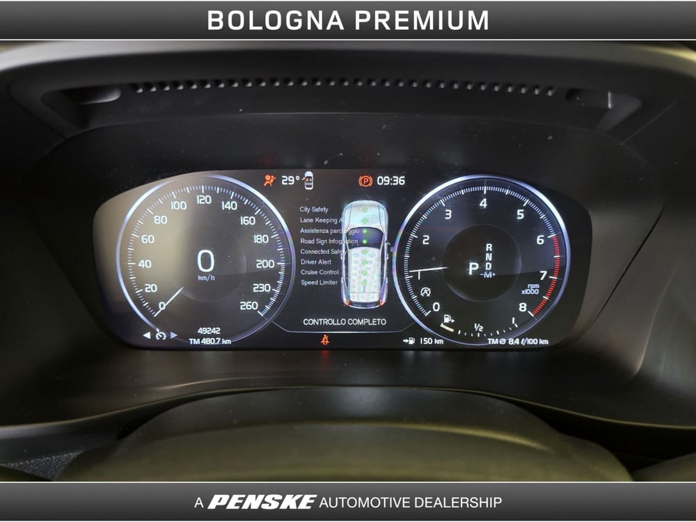 Volvo XC40 usata a Bologna (12)