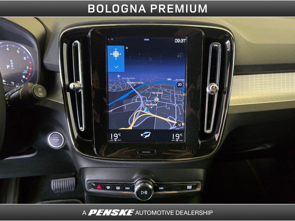 Volvo XC40 usata a Bologna (13)