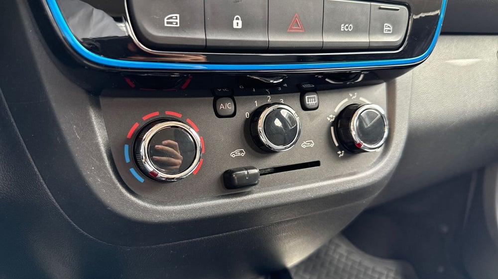 Dacia Spring usata a Treviso (10)