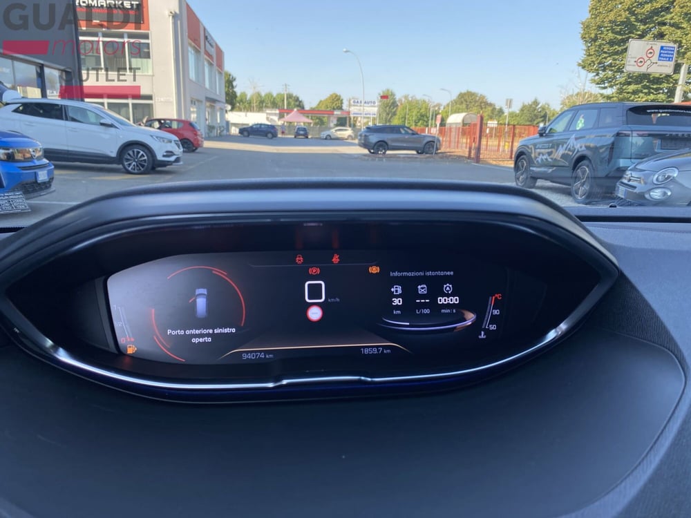 Peugeot 5008 usata a Modena (10)