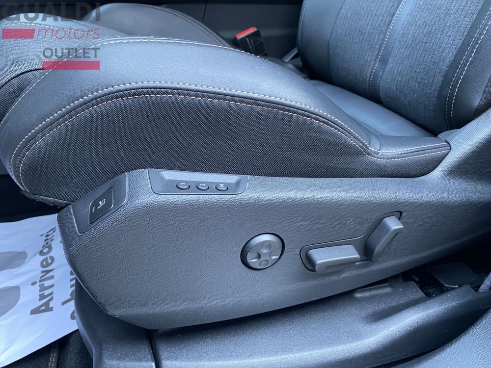 Peugeot 5008 usata a Modena (13)