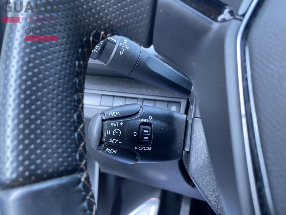 Peugeot 5008 usata a Modena (8)