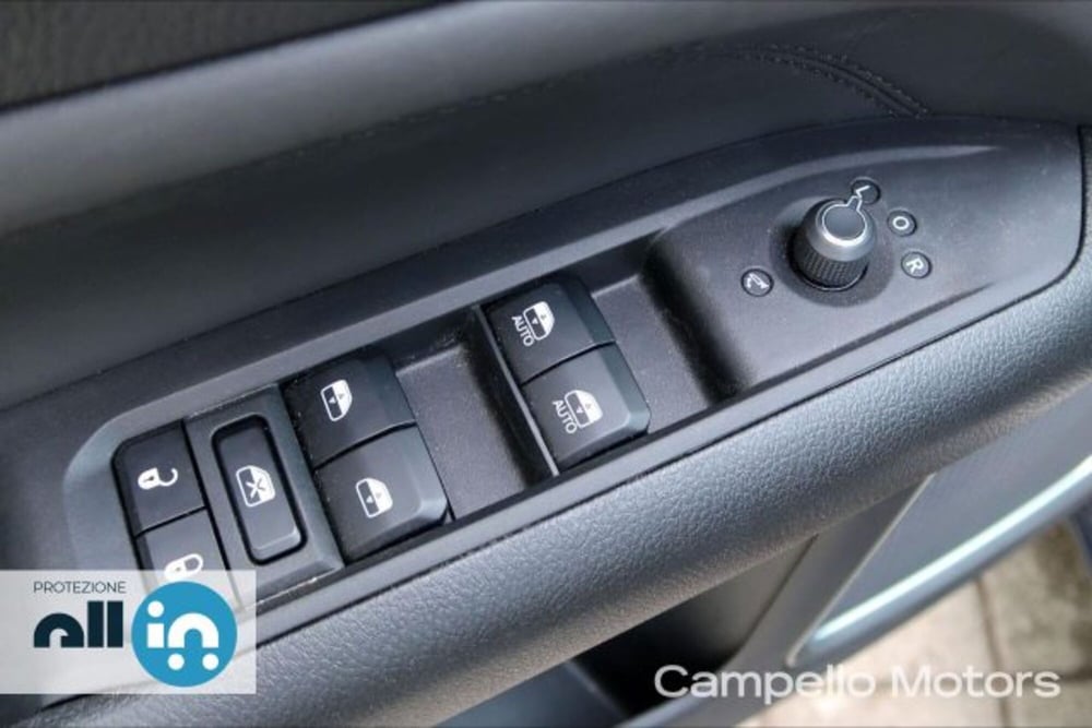 Jeep Compass usata a Venezia (18)