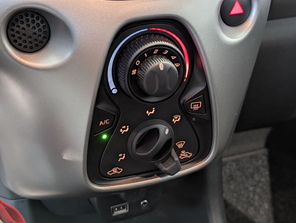 Peugeot 108 usata a Pescara (13)