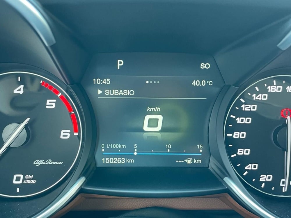 Alfa Romeo Giulia usata a Ancona (14)