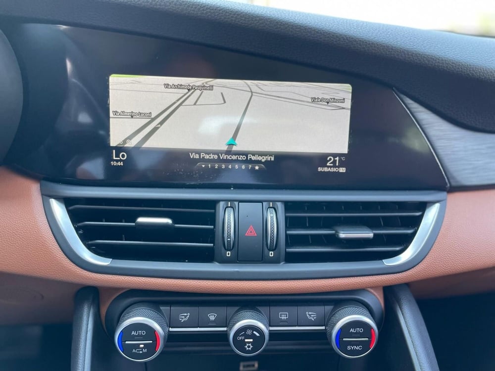Alfa Romeo Giulia usata a Ancona (15)
