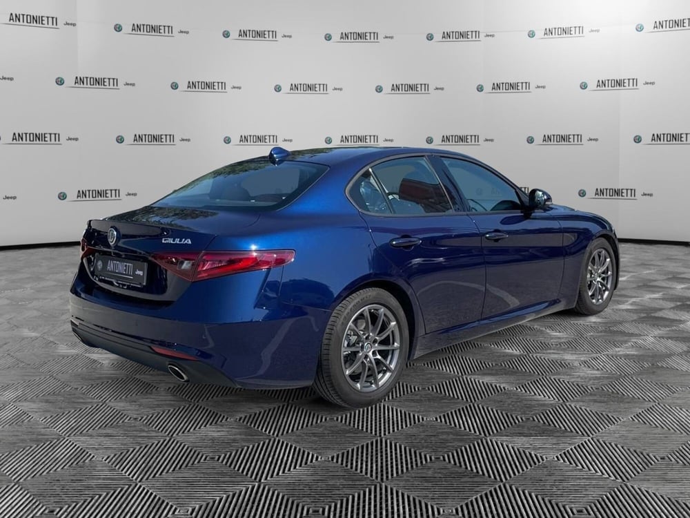 Alfa Romeo Giulia usata a Ancona (5)