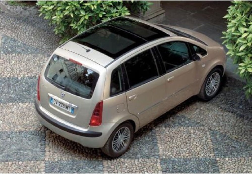 Lancia Musa usata a Cosenza (15)