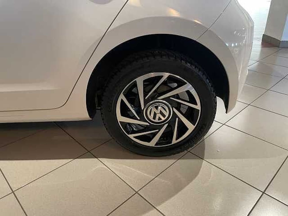 Volkswagen up! usata a Genova (14)