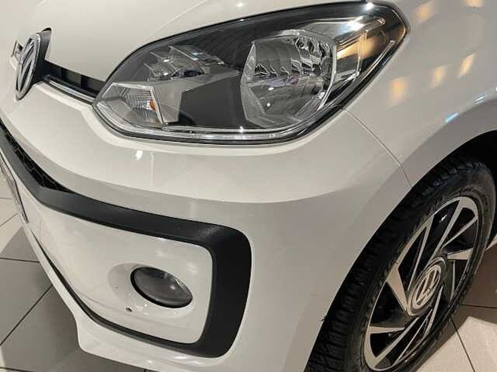 Volkswagen up! usata a Genova (15)