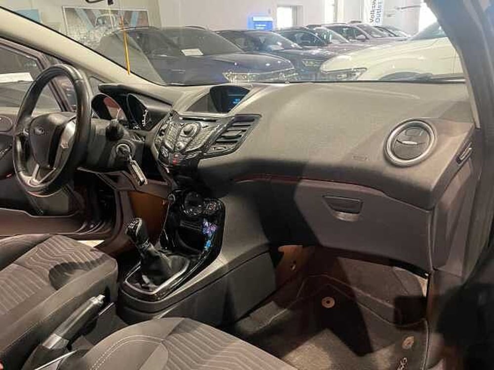 Ford Fiesta usata a Genova (10)