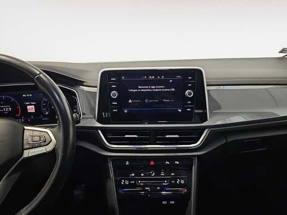 Volkswagen T-Roc usata a Lecco (10)