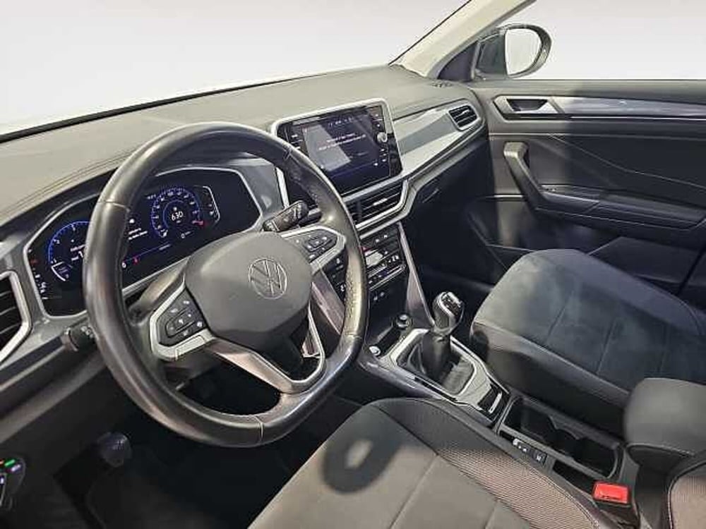 Volkswagen T-Roc usata a Lecco (15)