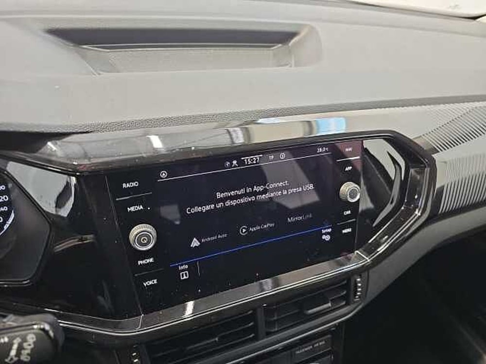 Volkswagen T-Cross usata a Lecco (20)