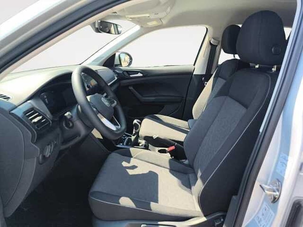 Volkswagen T-Cross nuova a Lecco (15)