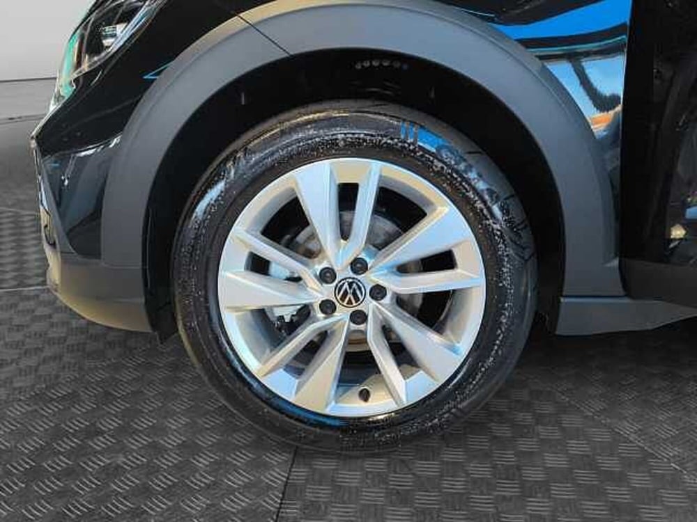 Volkswagen Taigo nuova a Lecco (14)