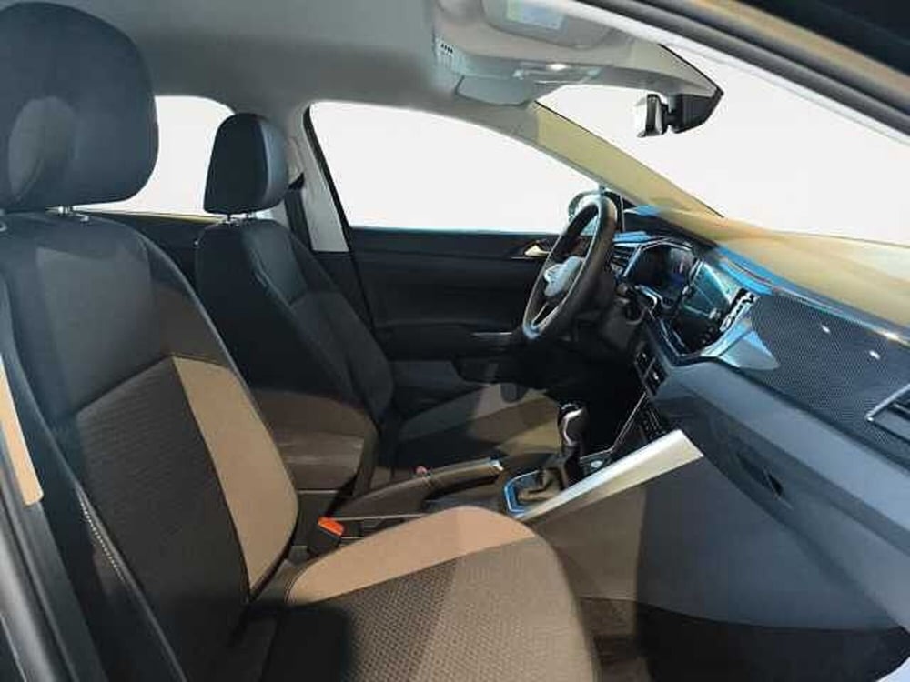 Volkswagen Taigo nuova a Lecco (15)