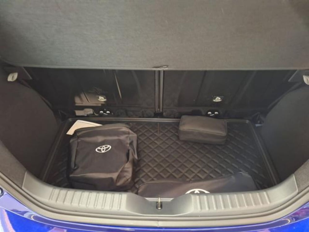 Toyota Aygo X nuova a Vicenza (7)