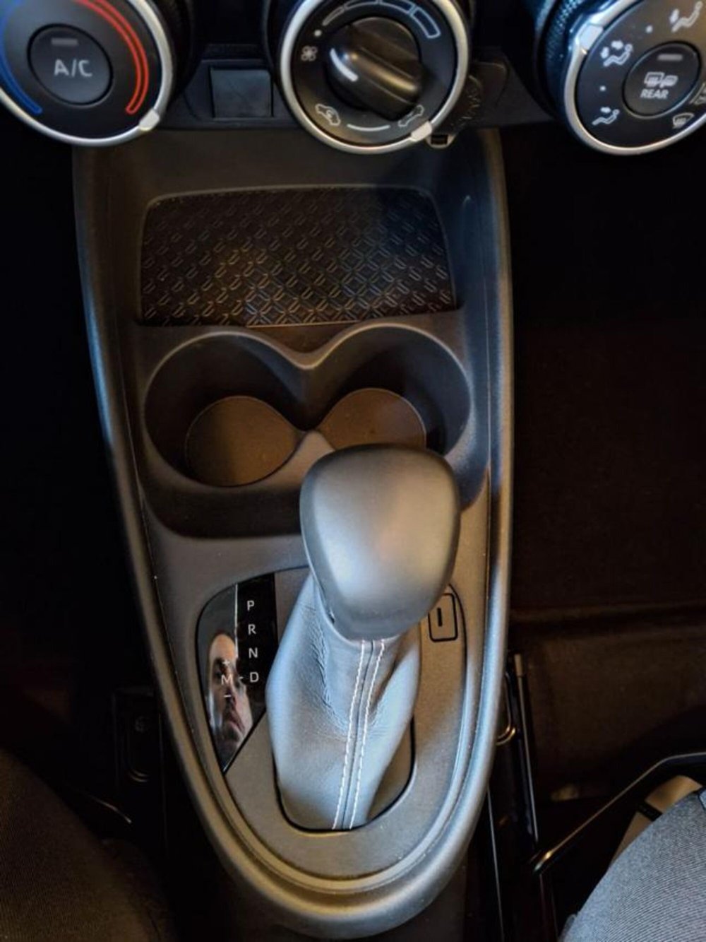 Toyota Aygo X nuova a Vicenza (13)