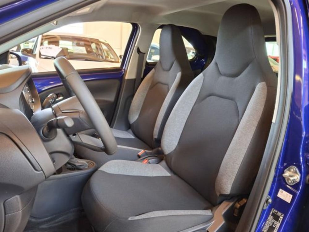Toyota Aygo X nuova a Vicenza (8)