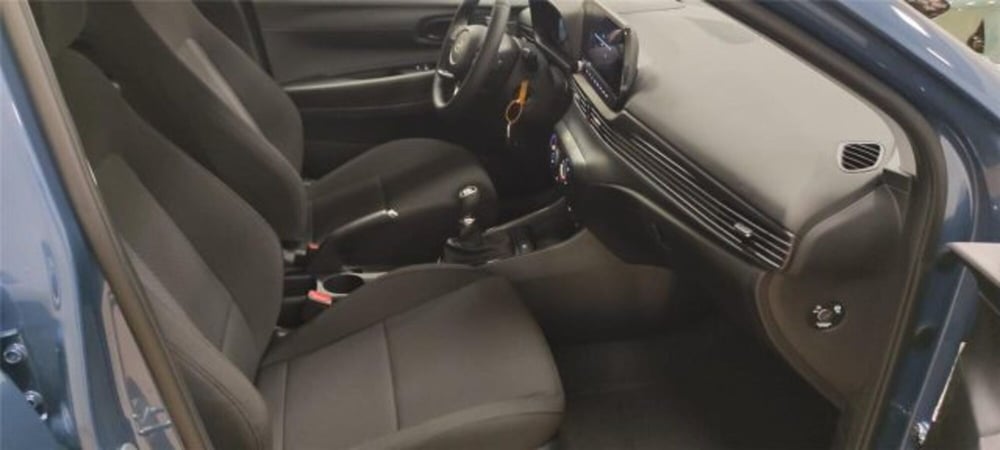 Hyundai i20 nuova a Bari (13)