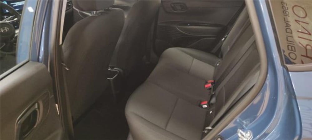 Hyundai i20 nuova a Bari (15)