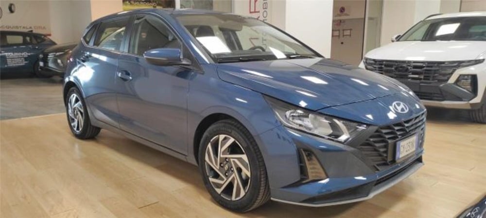 Hyundai i20 nuova a Bari (3)
