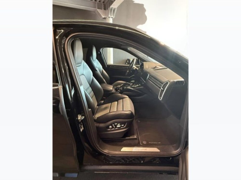 Porsche Cayenne usata a Teramo (13)