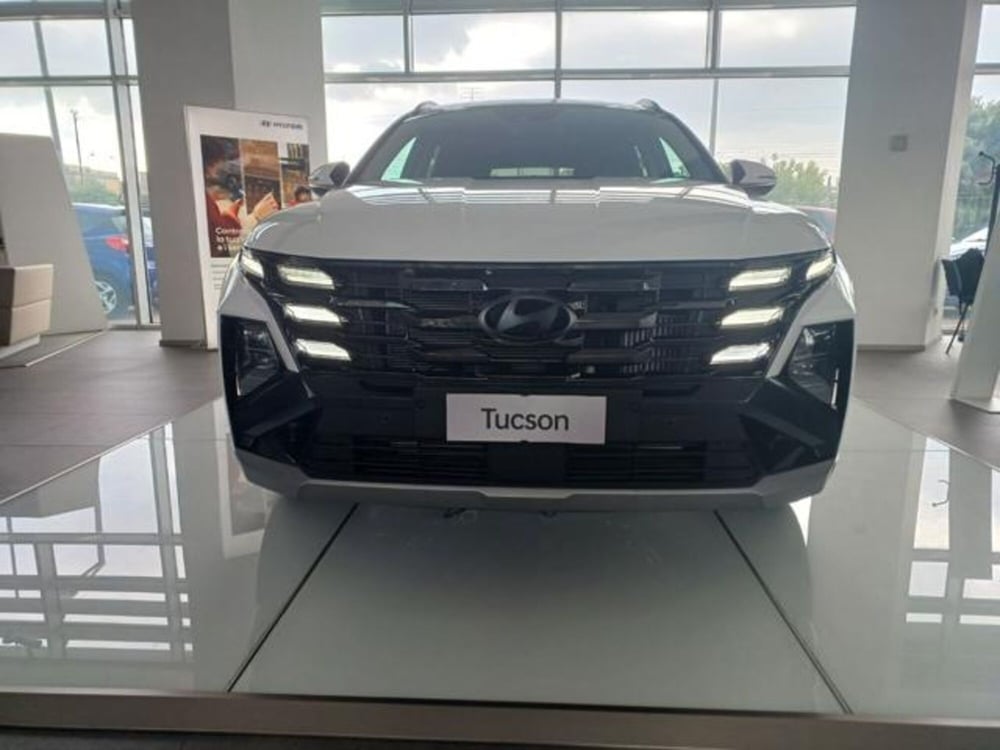 Hyundai Tucson nuova a Savona (2)